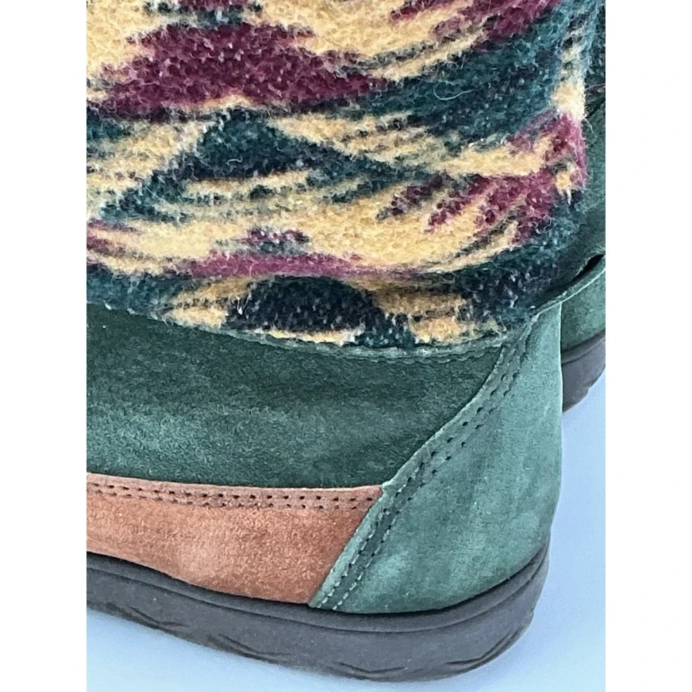 Vintage Cougar Apres Ski Boots Made In Canada Size 6 Medium Green Maroon & Tan